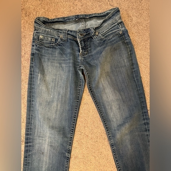 Forever 21 low rise distressed straight leg jeans size 3 - Picture 3 of 10